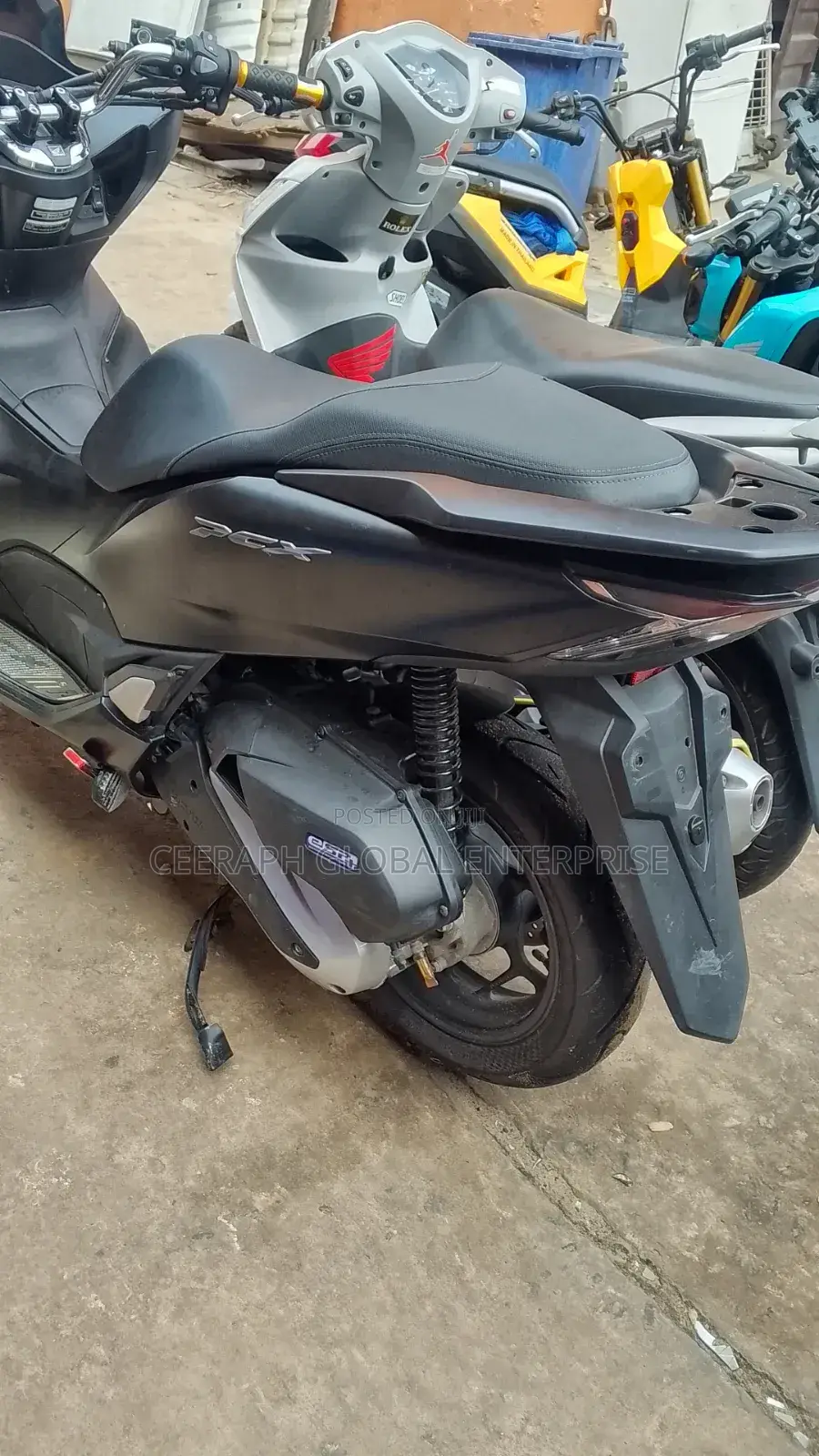Honda 2022 Black