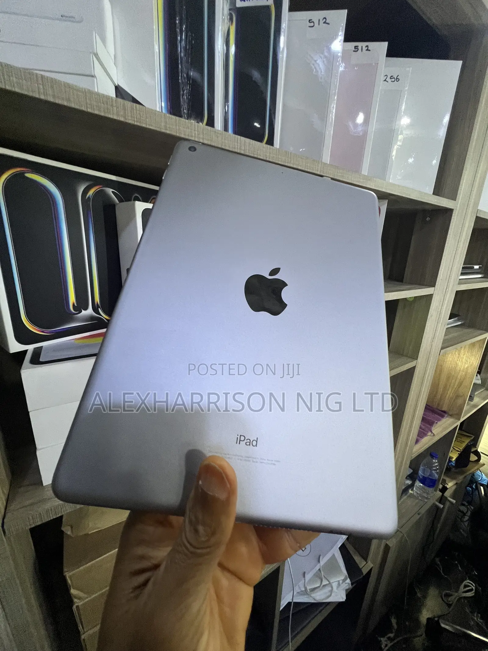 Apple iPad 9.7 128 GB Gray