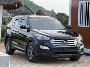 Hyundai Santa Fe 2014 Black