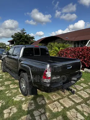 Toyota Tacoma PreRunner 4dr Double Cab 5.0 ft. SB (2.7L 4cyl 4A) 2015 Black 