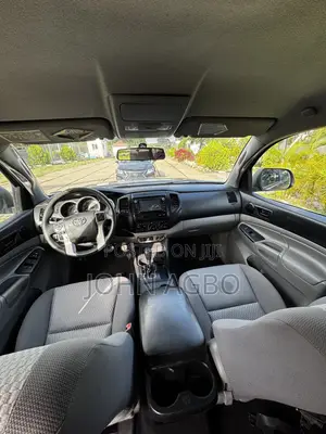 Toyota Tacoma PreRunner 4dr Double Cab 5.0 ft. SB (2.7L 4cyl 4A) 2015 Black 