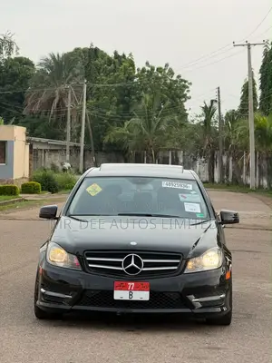 Mercedes-Benz C300 2013 Black