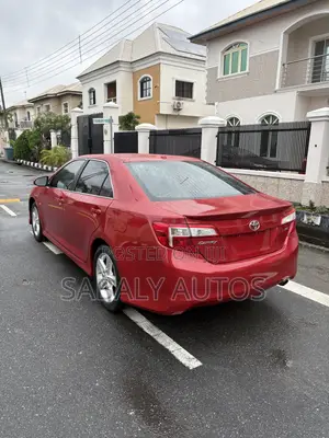 Toyota Camry 2012 Red