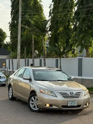 Toyota Camry 2006 Gold