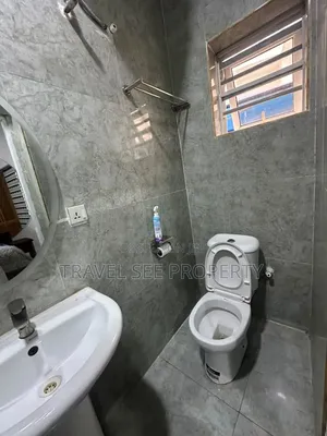 Furnished 3bdrm Block of Flats in Private Estate Lekki for rent