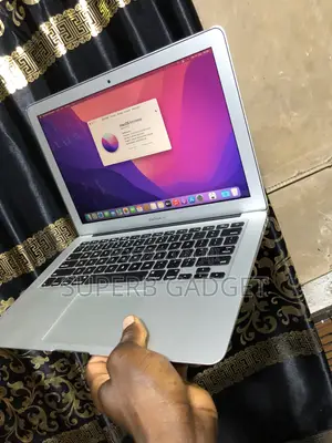 Laptop Apple MacBook Air 2017 8GB Intel Core i5 SSD 256GB