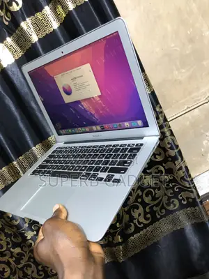Laptop Apple MacBook Air 2017 8GB Intel Core i5 SSD 256GB