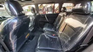 Toyota Highlander SE 2011 Burgundy