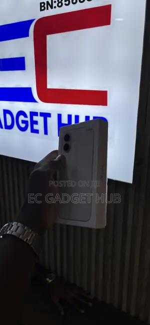 New Apple iPhone 16 Plus 256 GB White