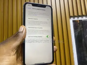 Apple iPhone 11 64 GB White