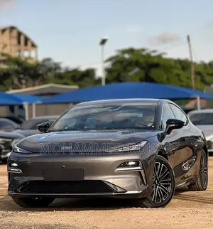 New Geely Galaxy L7 2025 Gray