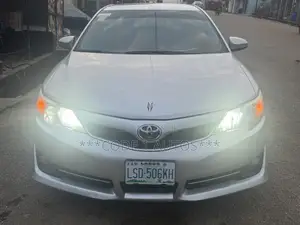 Toyota Camry L 4dr Sedan (2.5L 4cyl 6A) 2014 Silver