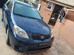 Toyota Matrix XR Hatchback FWD (1.8L 4cyl 4A) 2008 Blue