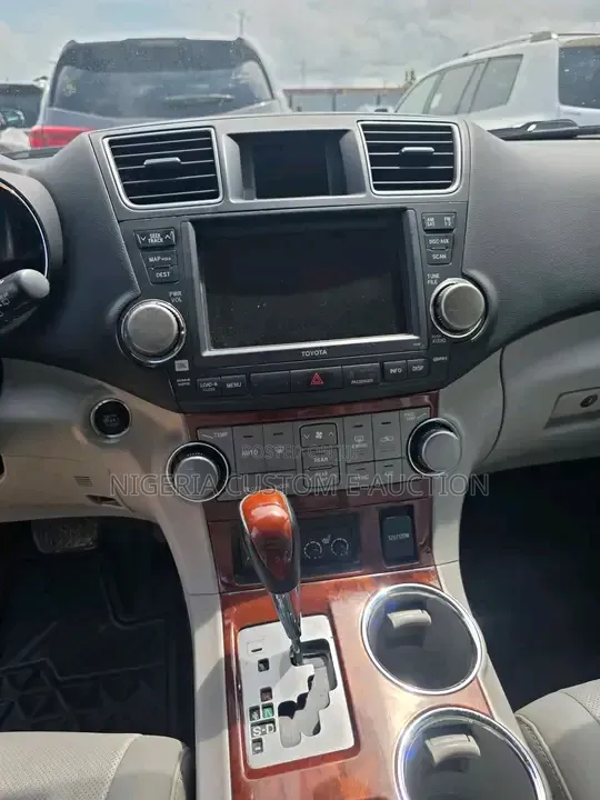 Toyota Highlander 2013 Black