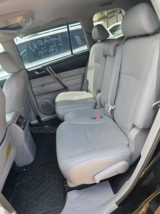 Toyota Highlander 2013 Black