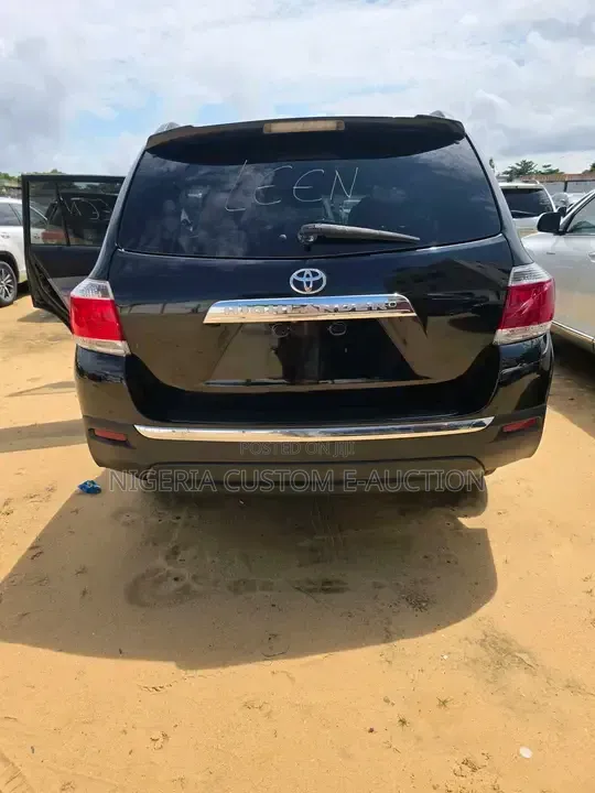 Toyota Highlander 2013 Black