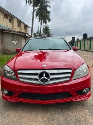 Mercedes-Benz C300 2011 Red