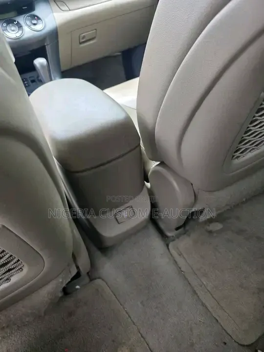 Toyota RAV4 2010 Black