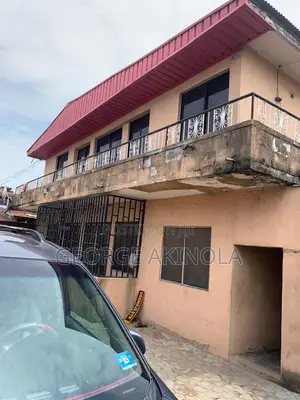 Furnished 9bdrm House in Mafoluku for sale