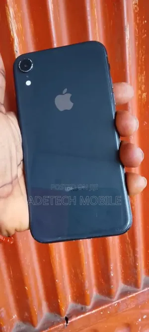 Apple iPhone XR 64 GB Black
