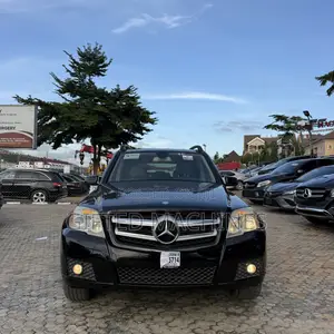 Mercedes-Benz GLK-Class 2009 Black