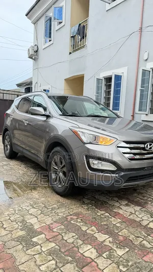 Hyundai Santa Fe 2016 Gray