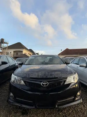 Toyota Camry SE 4dr Sedan (2.5L 4cyl 6A) 2013 Black