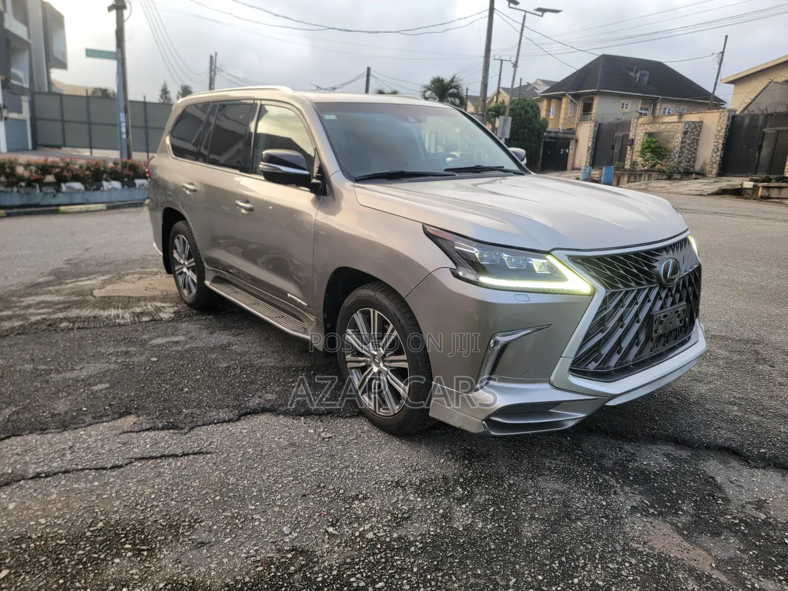 Lexus LX 570 AWD 2017 Silver