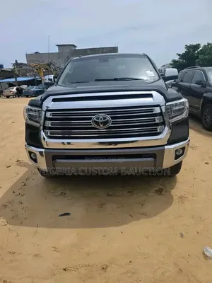 Toyota Tundra 2018 Black