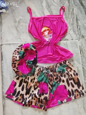 Hi I Sell Quality Night Wears, Vintage Tops Polo Slippers and Bags