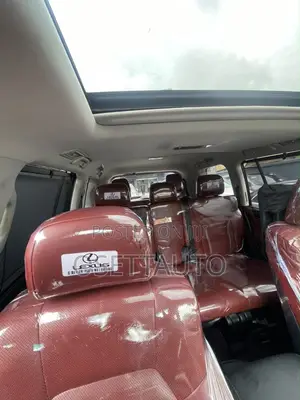 Lexus LX 570 (5 seats) AWD 2018 Gold