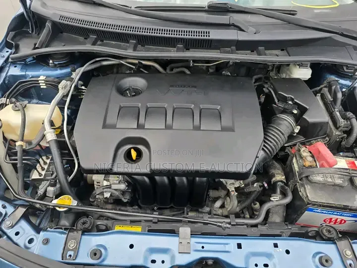Toyota Corolla 2010 Blue
