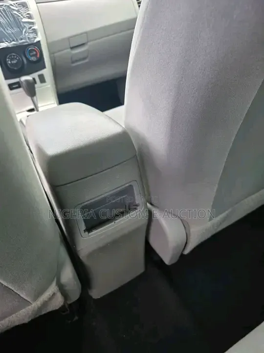 Toyota Corolla 2010 Blue