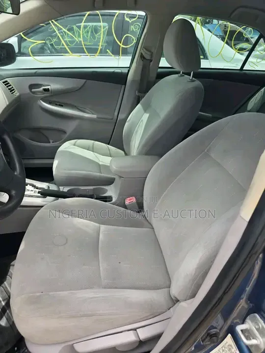 Toyota Corolla 2010 Blue