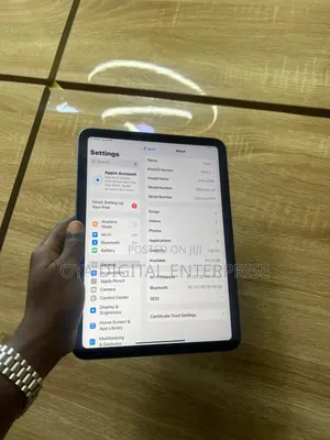 Apple iPad (2025) 128 GB Blue