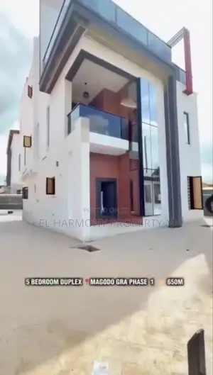 5bdrm Duplex in Magodo, GRA Phase 1 for sale