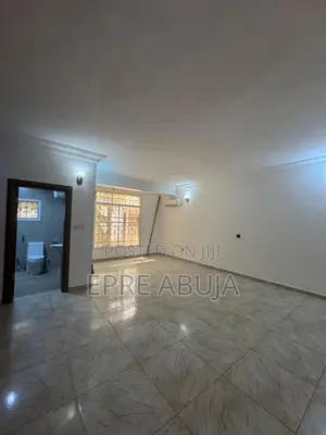 4bdrm Townhouse / Terrace in Guzape District for rent