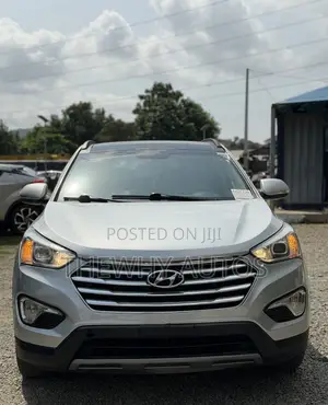 Hyundai Santa Fe Limited 4dr SUV AWD (3.3L 6cyl 6A) 2015 Silver