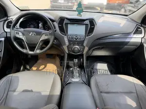 Hyundai Santa Fe Limited 4dr SUV AWD (3.3L 6cyl 6A) 2015 Silver