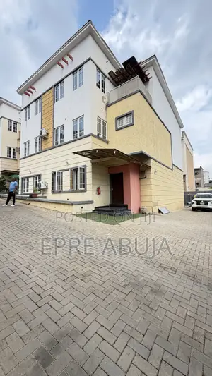 4bdrm Townhouse / Terrace in Guzape District for rent