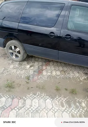Toyota Sienna 2002 Black
