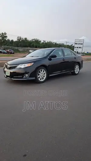 Toyota Camry SE 4dr Sedan (2.5L 4cyl 6A) 2013 Black