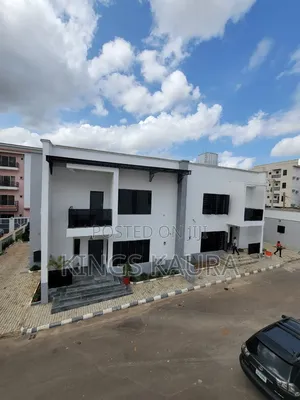 4bdrm Duplex in Durumi for sale