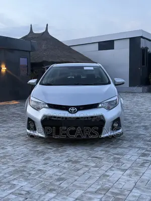Toyota Corolla S 4dr Sedan (1.8L 4cyl CVT) 2015 Silver