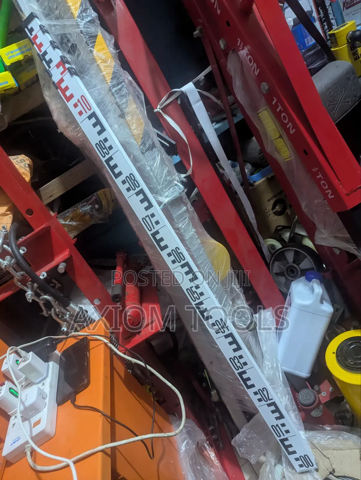 Telescopic Leveling Staff