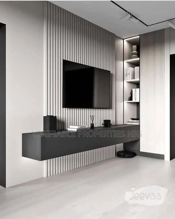 Luxury Bed and Mirror Designs