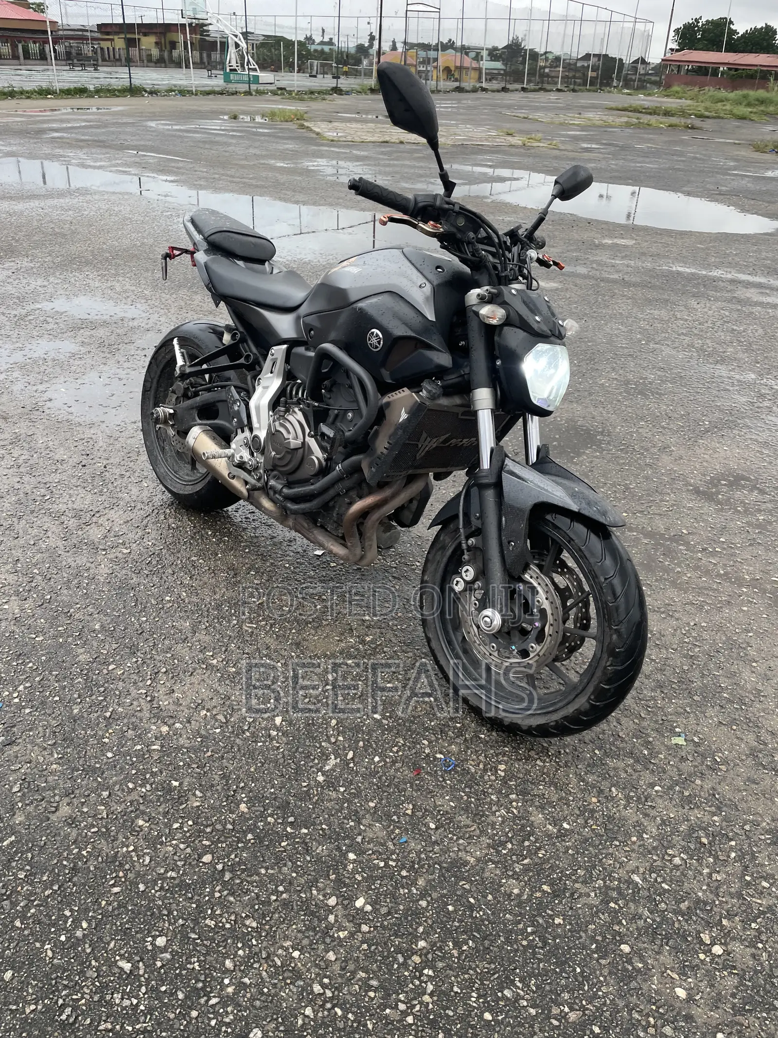 Yamaha 2018 Black