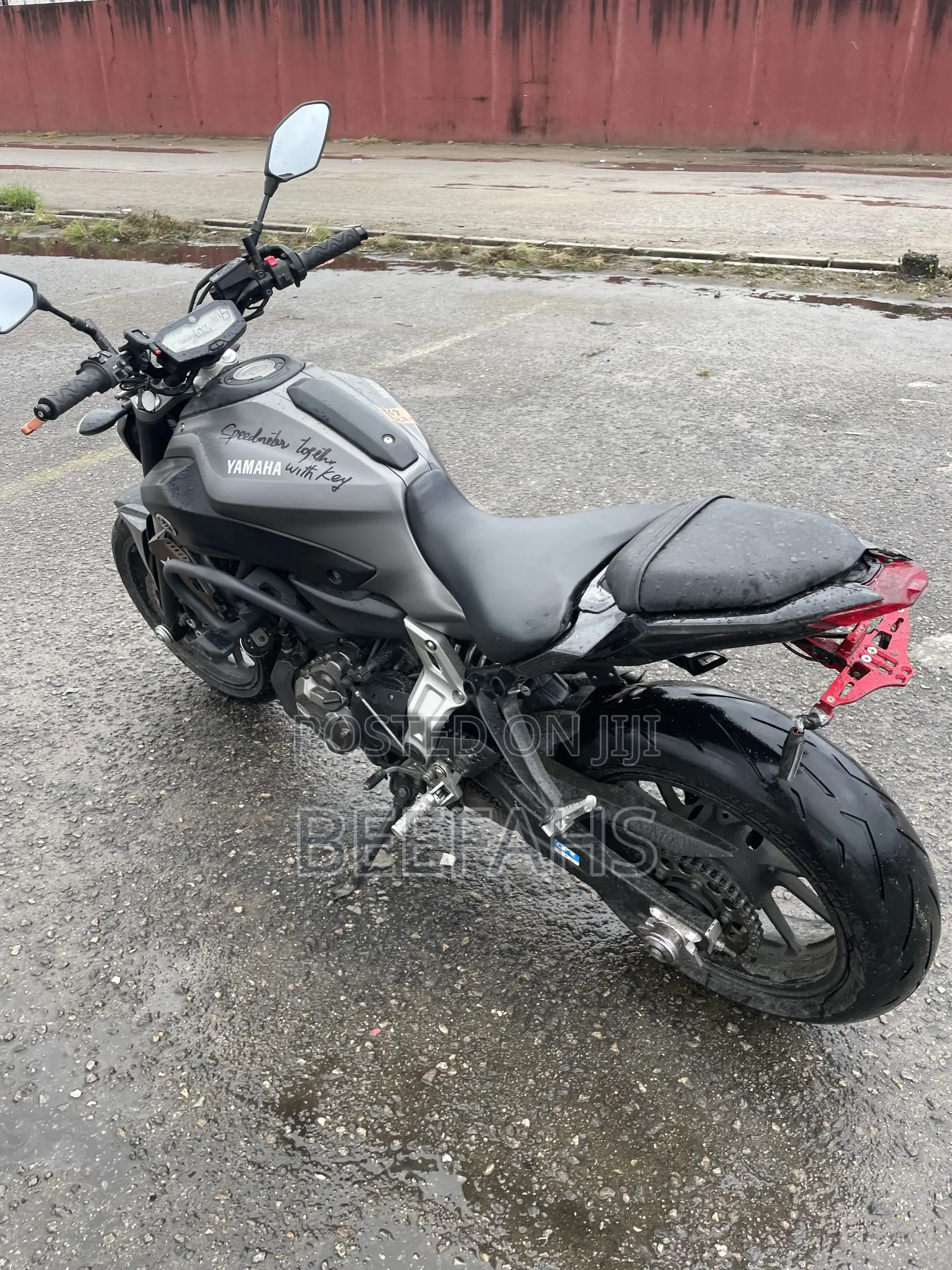 Yamaha 2018 Black