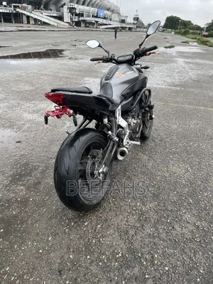 Yamaha 2018 Black