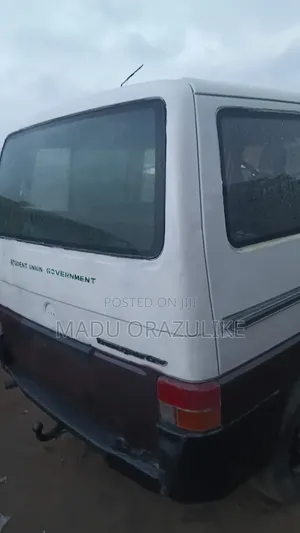 Volkswagen Transporter 2005 White